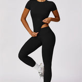 AlienDose | AlienMove™ Minimalist Tee | Short-Sleeve Sports Tee That Flatters Your Silhouette